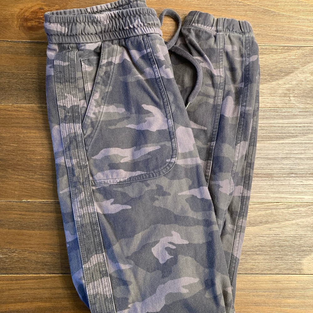 Womens Athleta joggers